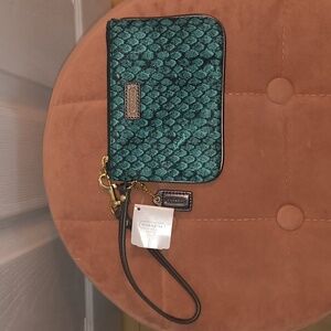 Coach Taylor Snake Print Wristlet F50146 NWT